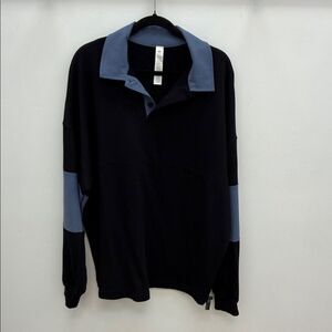 Alo Men's Black and Blue Sweater